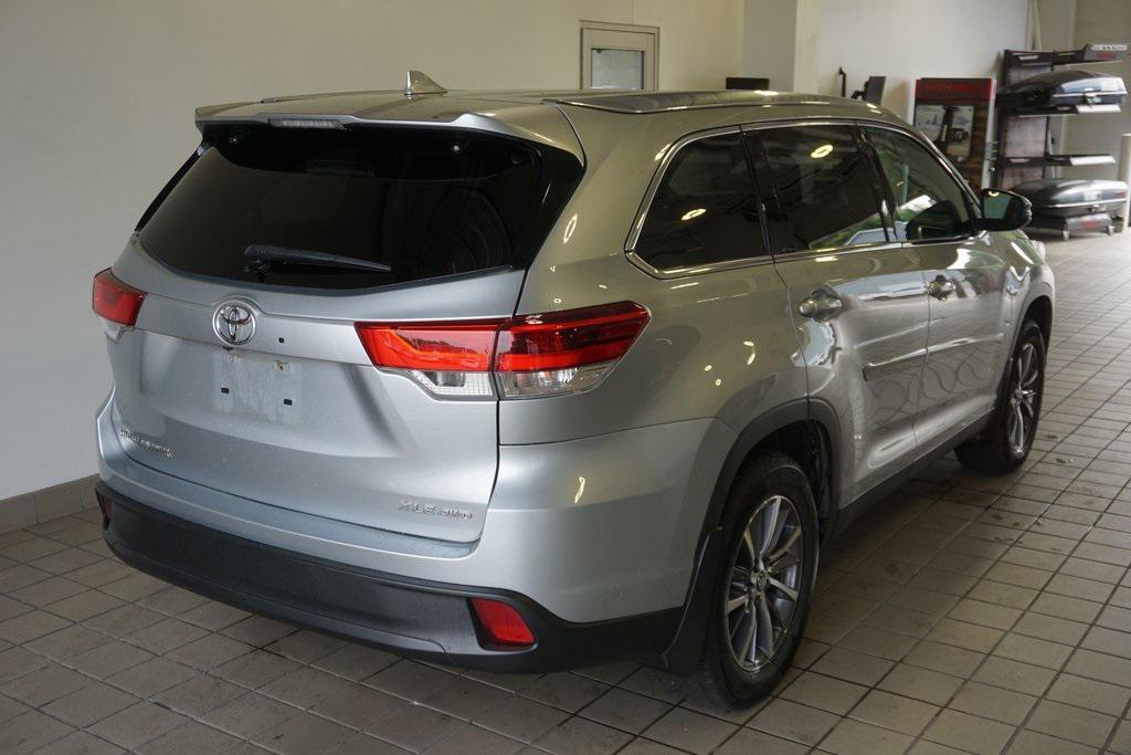 used 2019 Toyota Highlander car, priced at $28,579