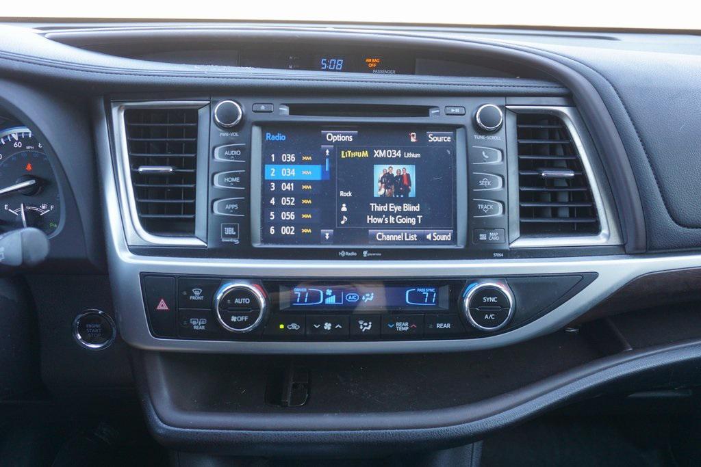 used 2015 Toyota Highlander car, priced at $19,575