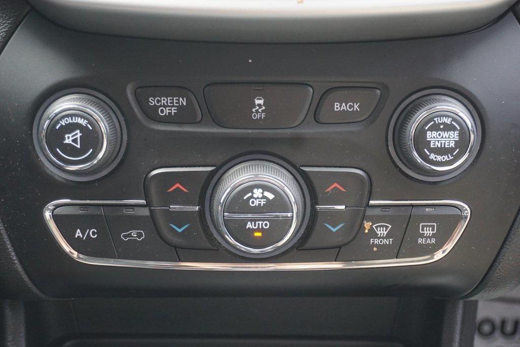 used 2017 Jeep Cherokee car, priced at $13,424