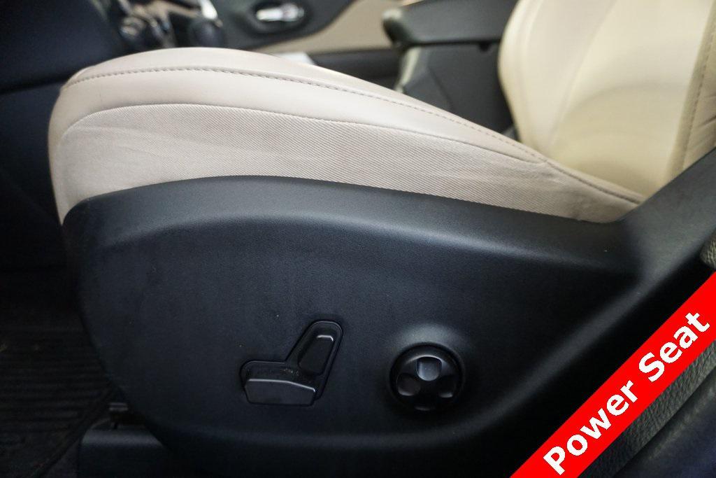 used 2017 Jeep Cherokee car, priced at $13,424