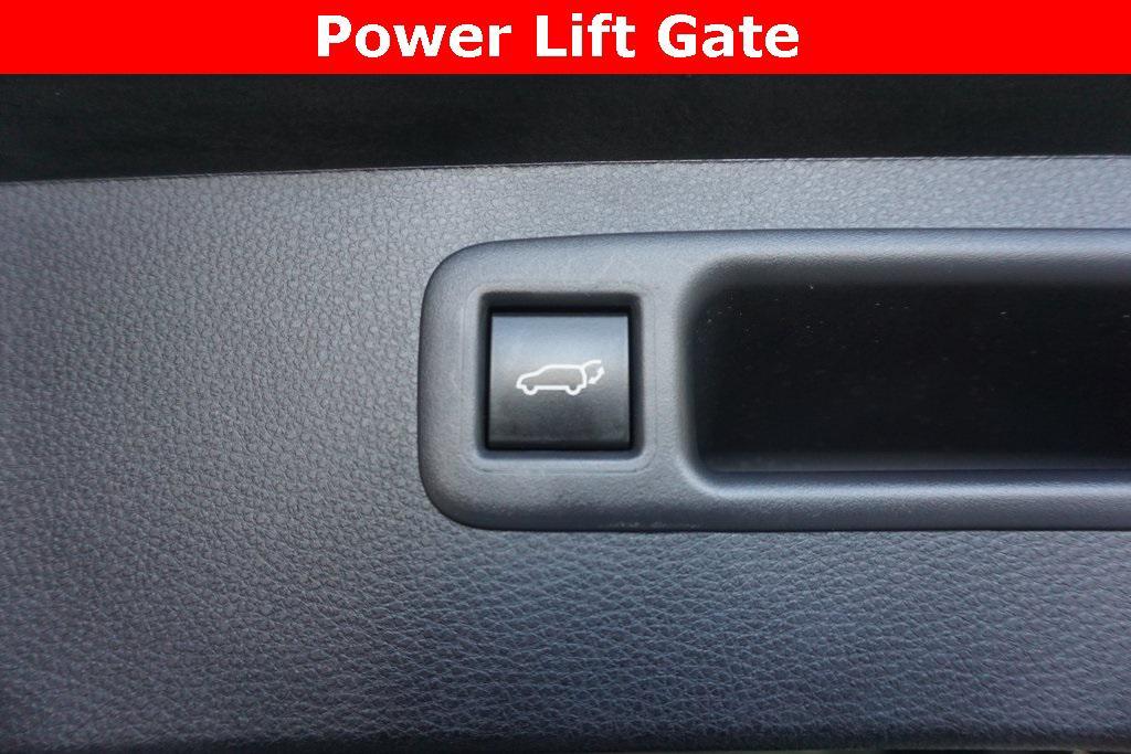 used 2024 Toyota Highlander car, priced at $35,484