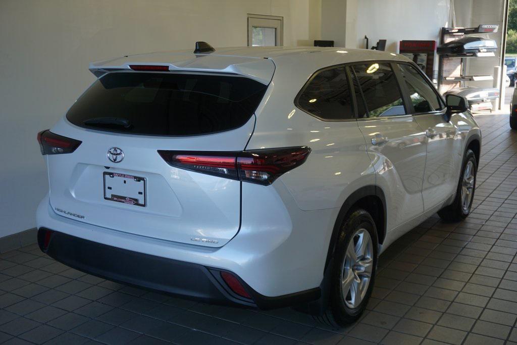 used 2024 Toyota Highlander car, priced at $35,484