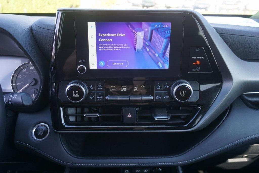 used 2024 Toyota Highlander car, priced at $35,484