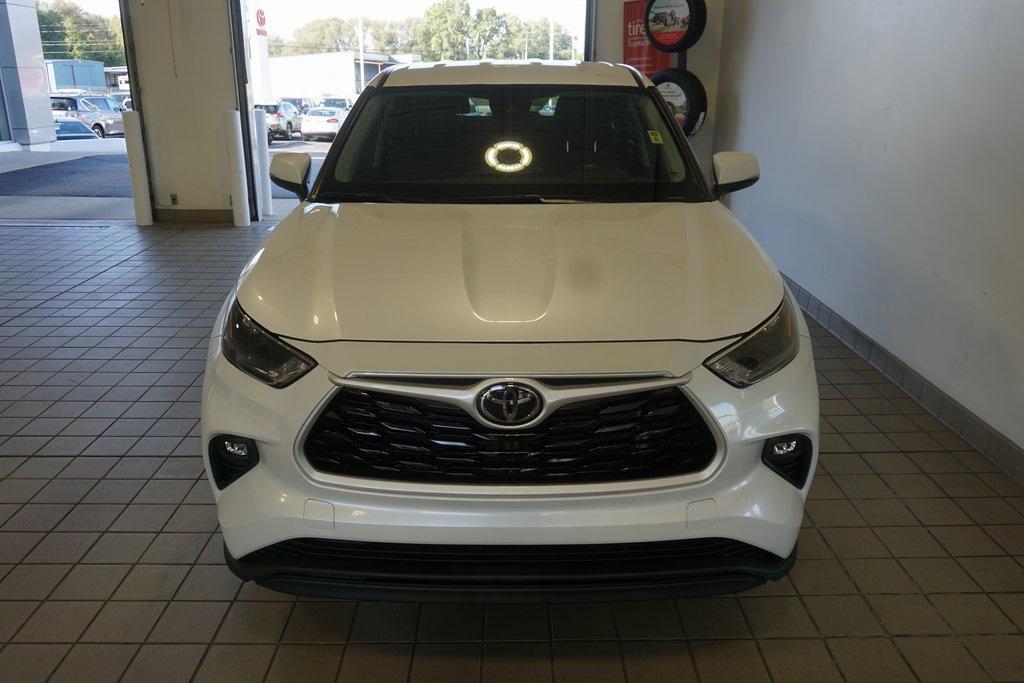 used 2024 Toyota Highlander car, priced at $35,484