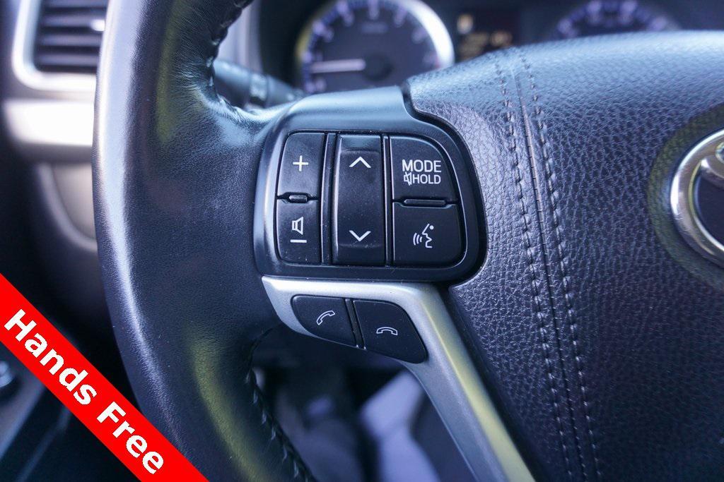 used 2018 Toyota Highlander car, priced at $24,447