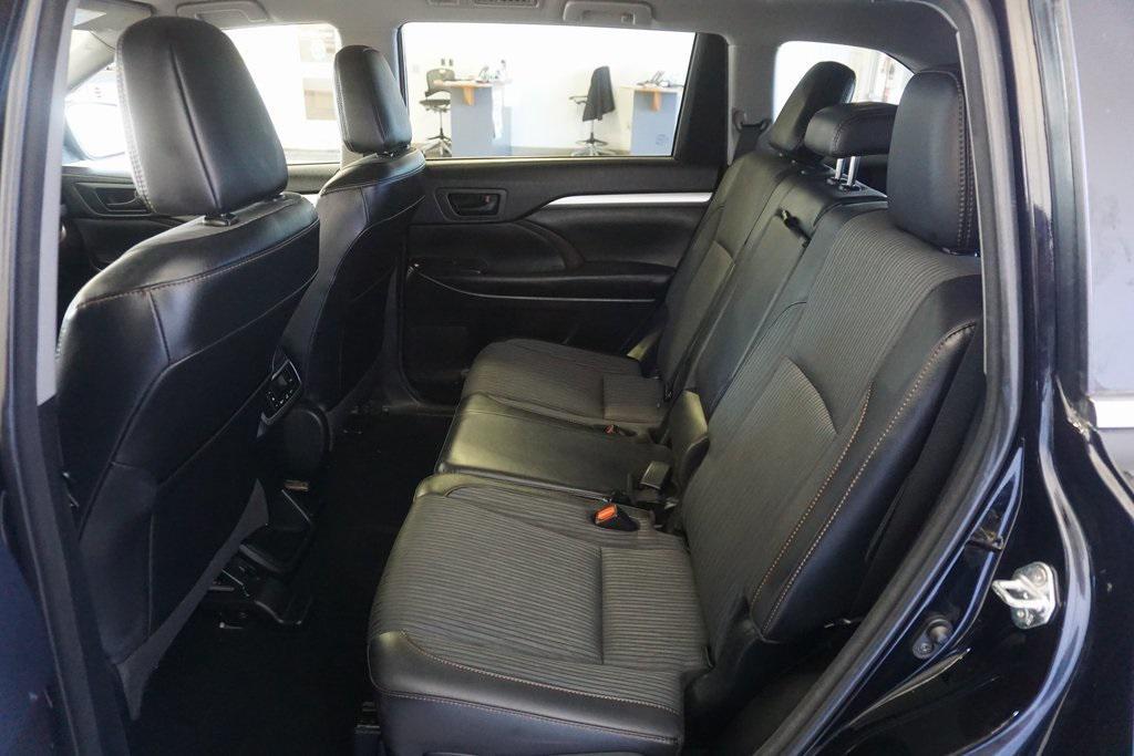 used 2018 Toyota Highlander car, priced at $24,447