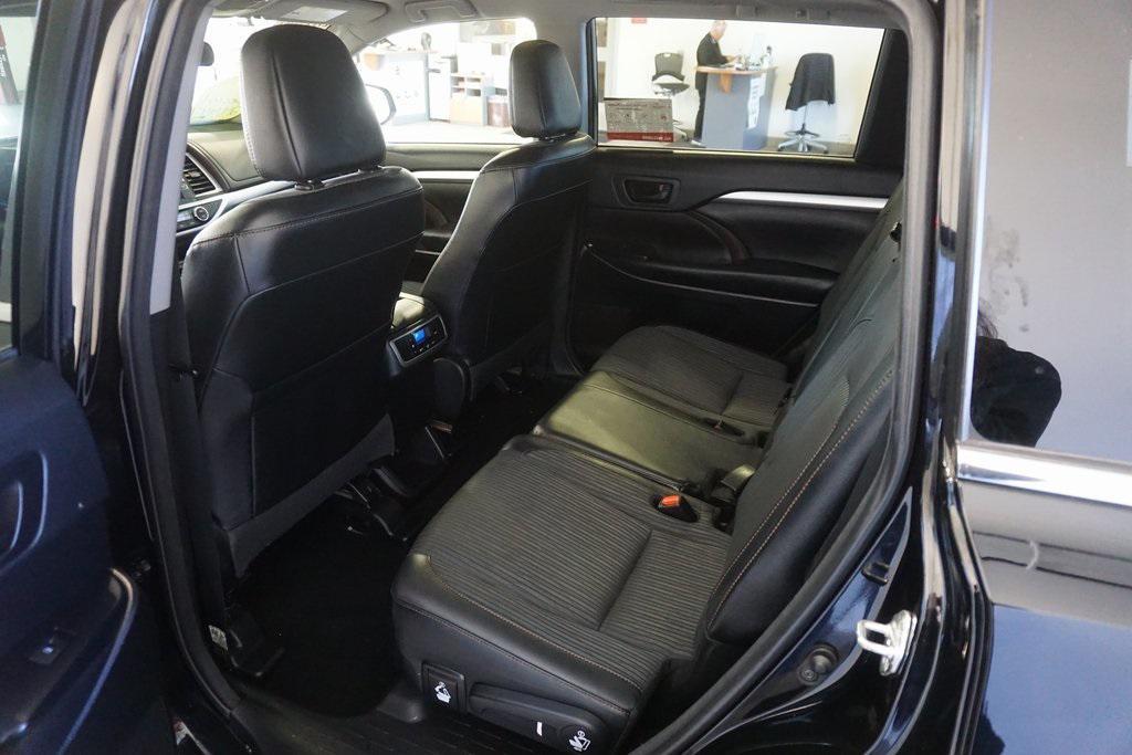 used 2018 Toyota Highlander car, priced at $24,447