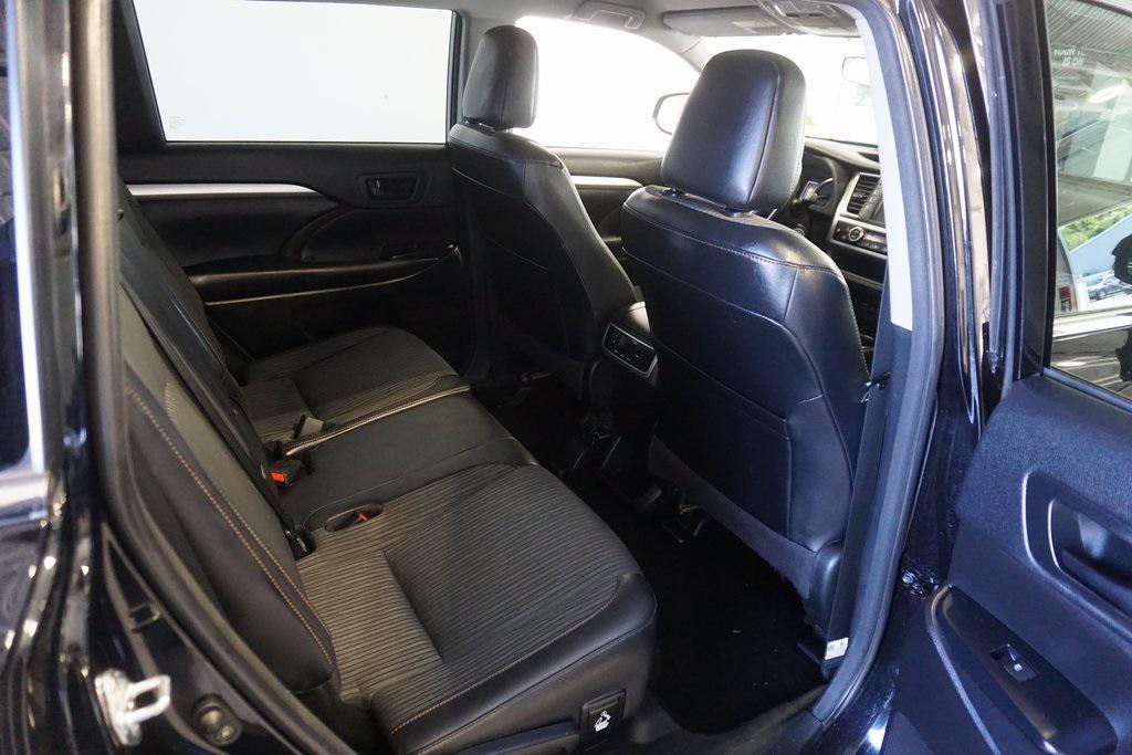 used 2018 Toyota Highlander car, priced at $24,447