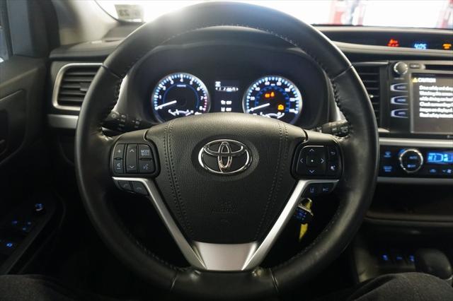 used 2018 Toyota Highlander car, priced at $24,447