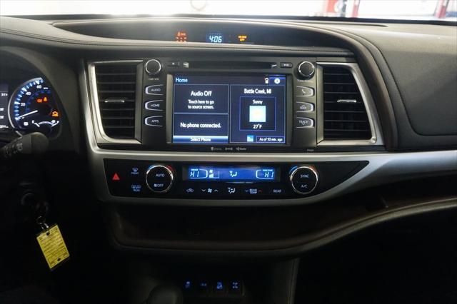used 2018 Toyota Highlander car, priced at $24,447