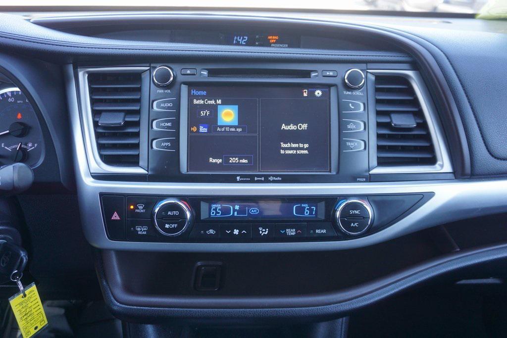 used 2018 Toyota Highlander car, priced at $24,447