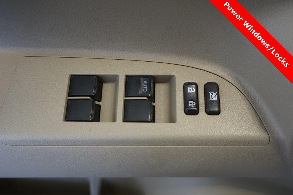 used 2013 Toyota Highlander car, priced at $12,870