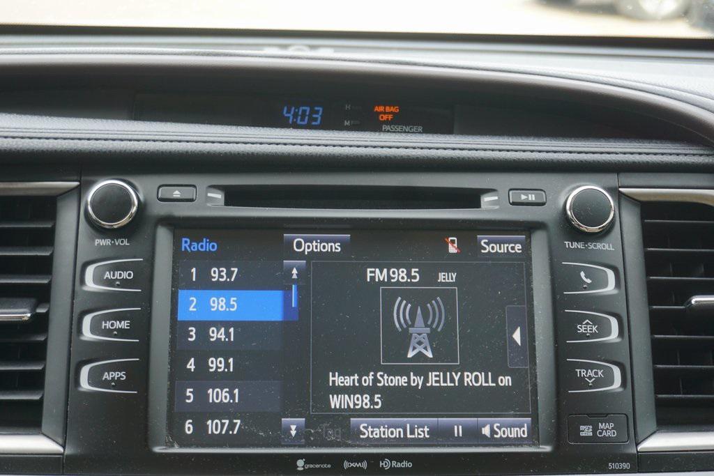 used 2019 Toyota Highlander car, priced at $24,543
