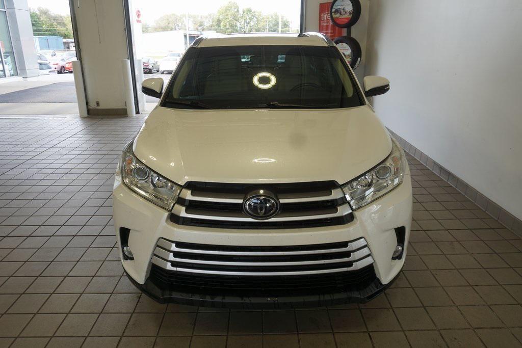 used 2019 Toyota Highlander car, priced at $24,543