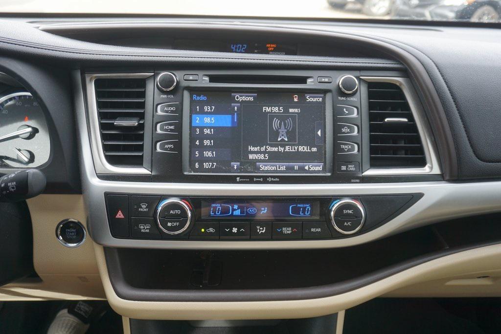 used 2019 Toyota Highlander car, priced at $24,543