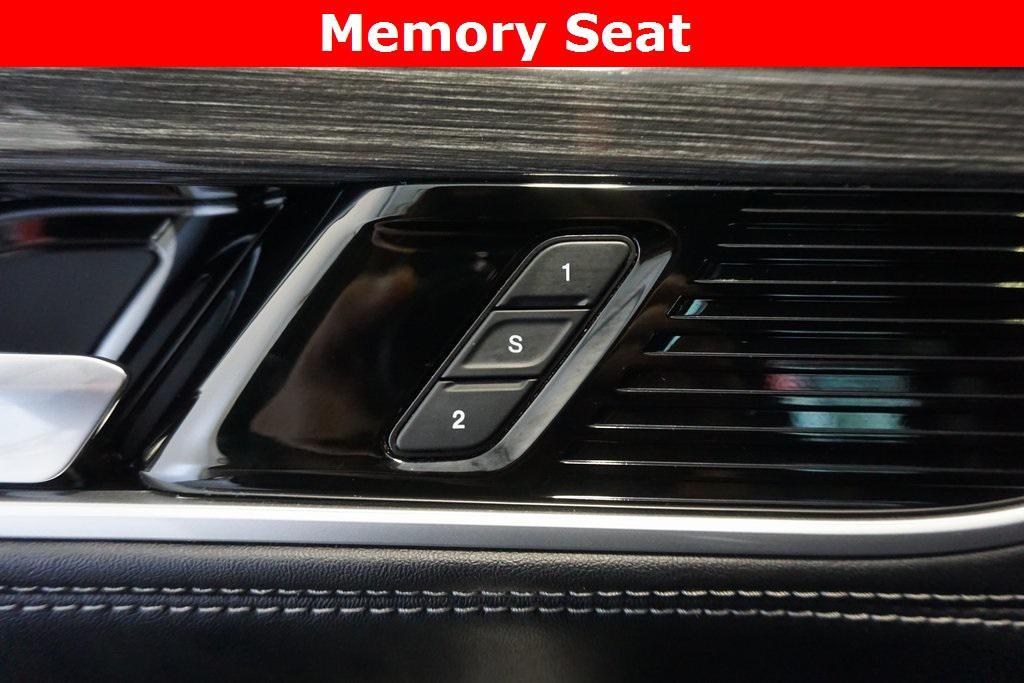 used 2022 Jeep Wagoneer car, priced at $37,989