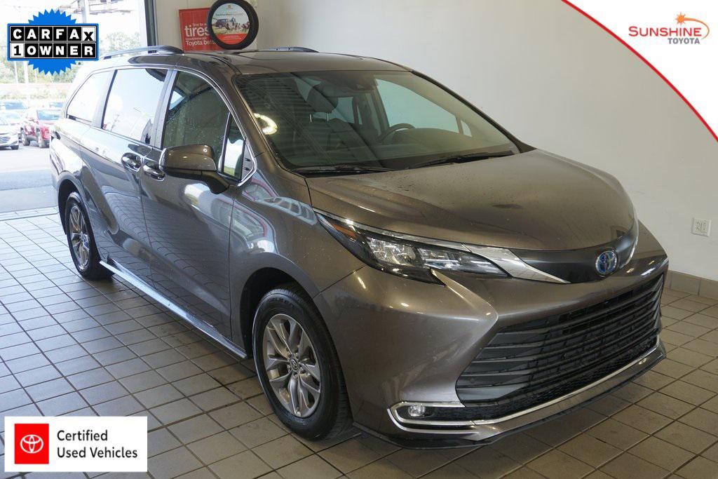 used 2024 Toyota Sienna car, priced at $48,678