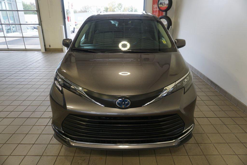 used 2024 Toyota Sienna car, priced at $48,345