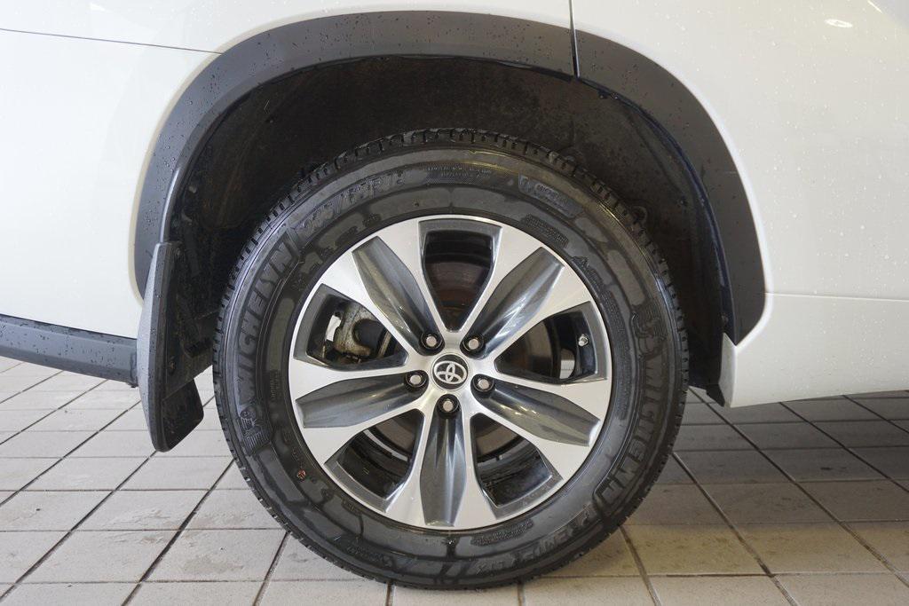 used 2023 Toyota Highlander car, priced at $38,673