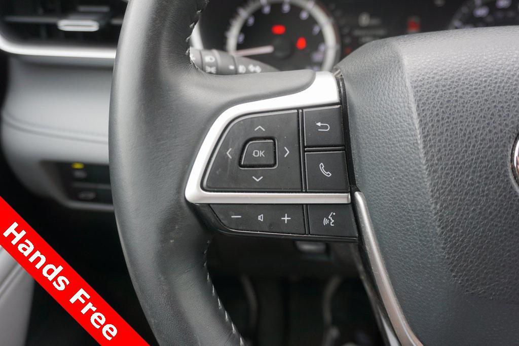 used 2023 Toyota Highlander car, priced at $38,673