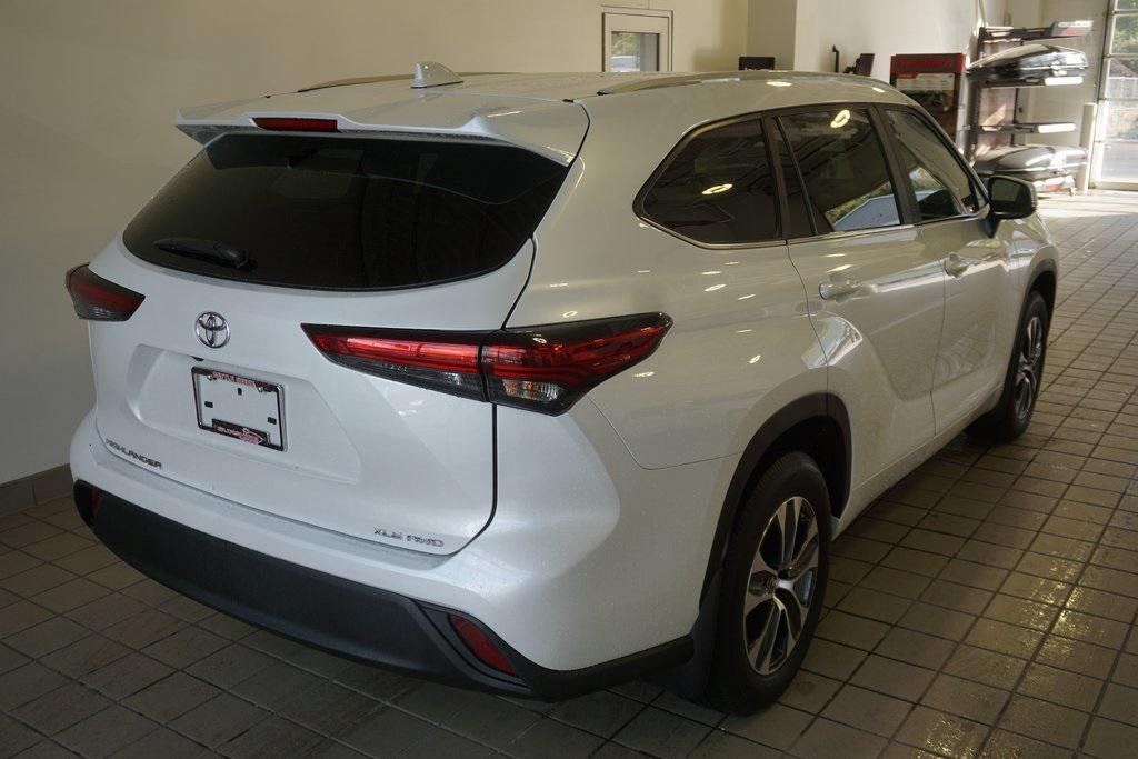 used 2023 Toyota Highlander car, priced at $38,715