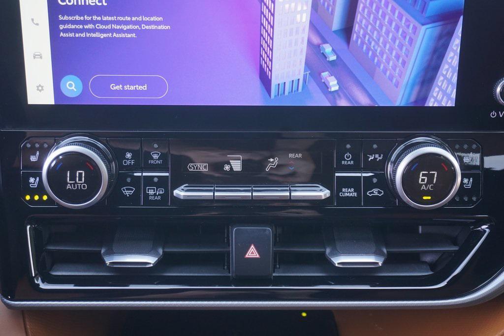 used 2024 Toyota Highlander Hybrid car, priced at $54,701