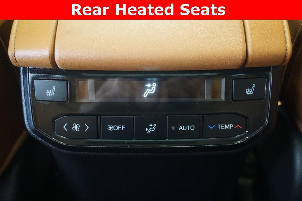 used 2024 Toyota Highlander Hybrid car, priced at $54,701