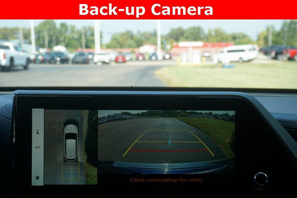 used 2024 Toyota Highlander Hybrid car, priced at $54,701