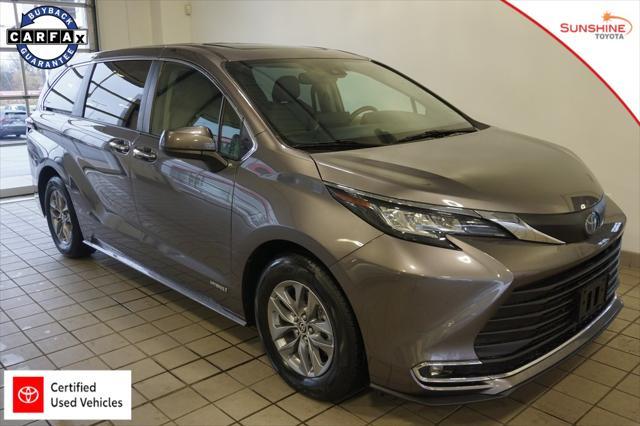 used 2021 Toyota Sienna car, priced at $39,962