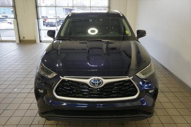 used 2022 Toyota Highlander Hybrid car, priced at $42,512