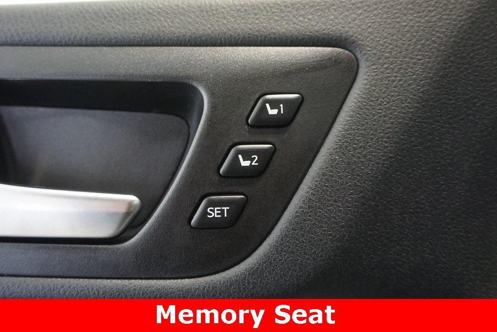 used 2019 Toyota Highlander Hybrid car, priced at $21,377