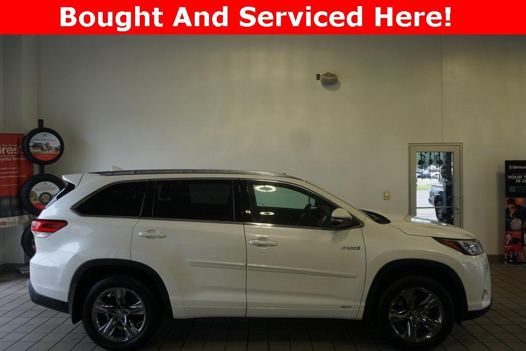 used 2019 Toyota Highlander Hybrid car, priced at $21,377
