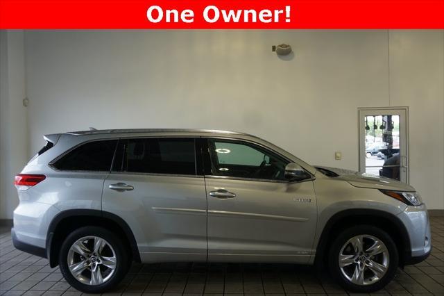 used 2019 Toyota Highlander Hybrid car, priced at $27,583