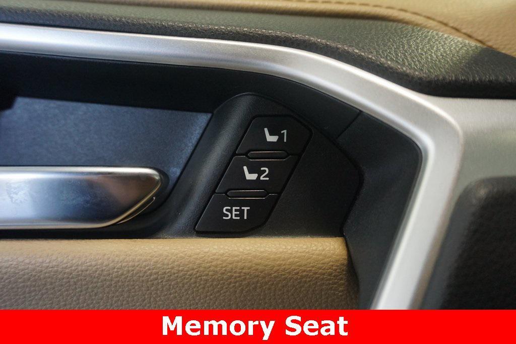 used 2022 Toyota RAV4 Hybrid car, priced at $33,201