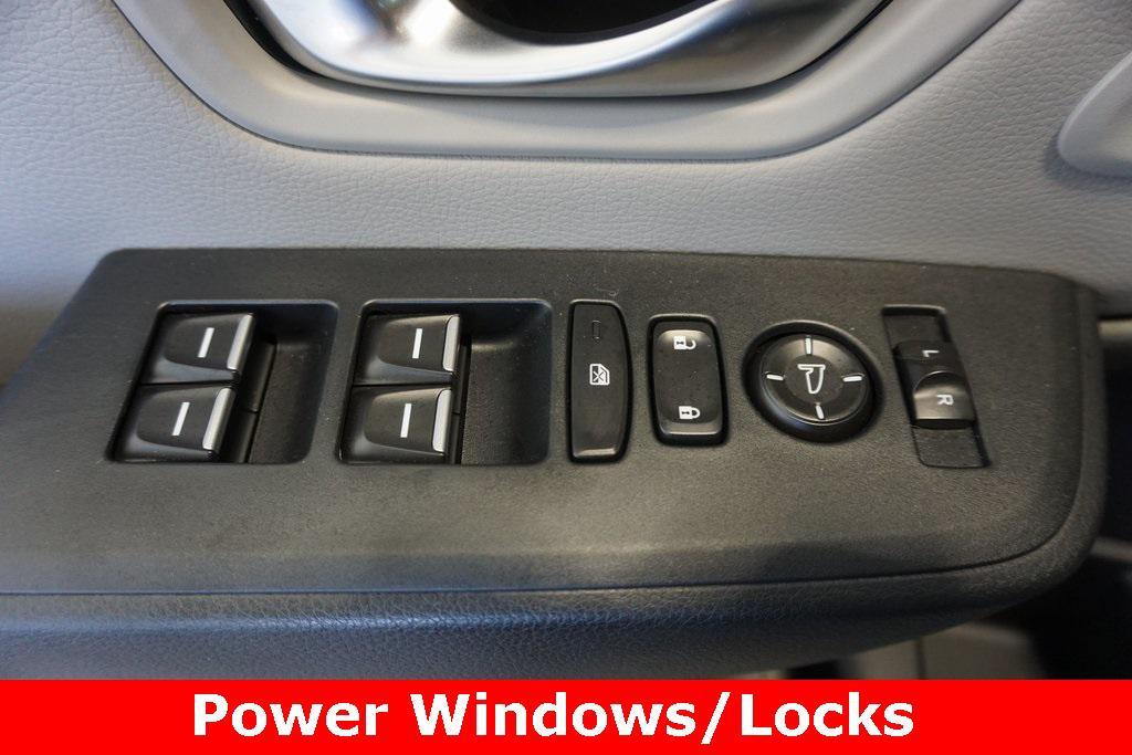 used 2025 Honda Pilot car, priced at $41,222