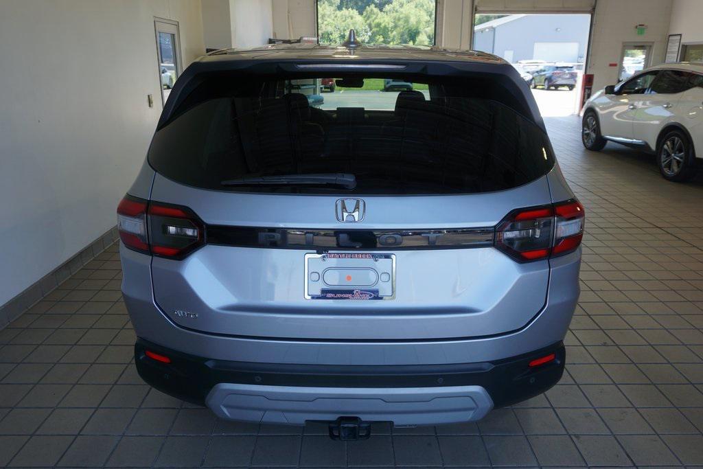 used 2025 Honda Pilot car, priced at $41,222