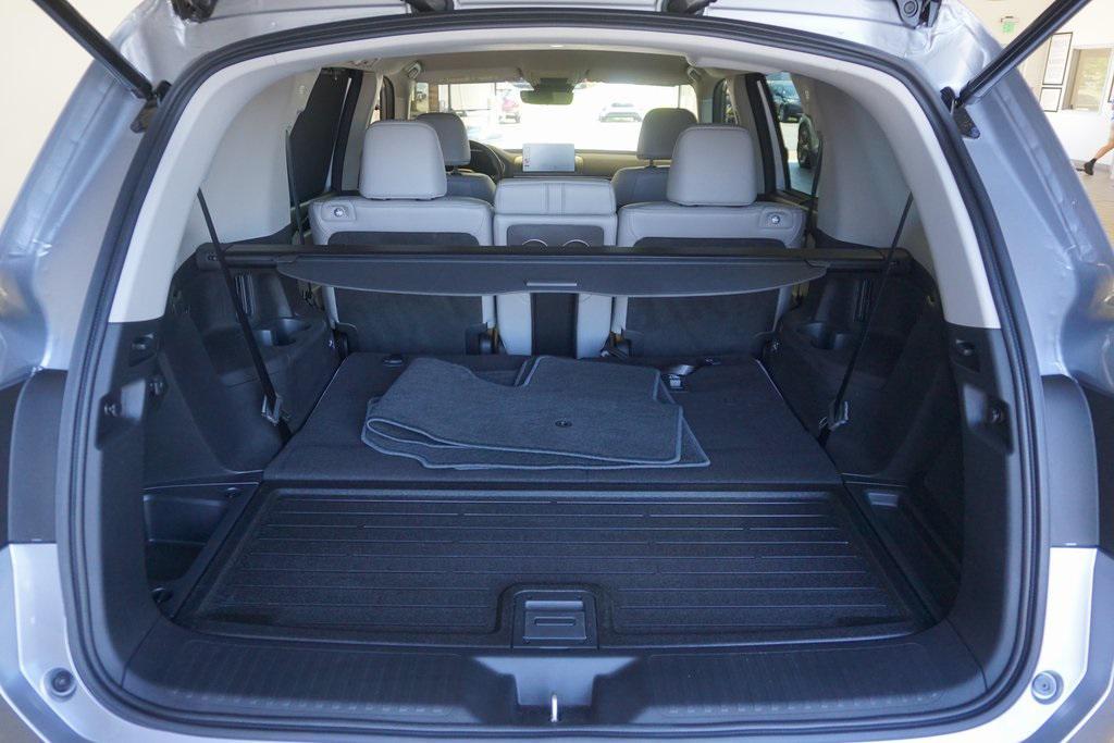 used 2025 Honda Pilot car, priced at $41,222