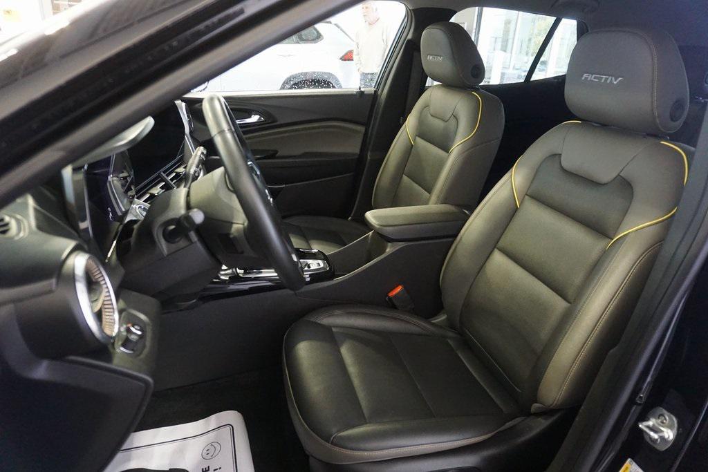 used 2024 Chevrolet Trax car, priced at $22,347