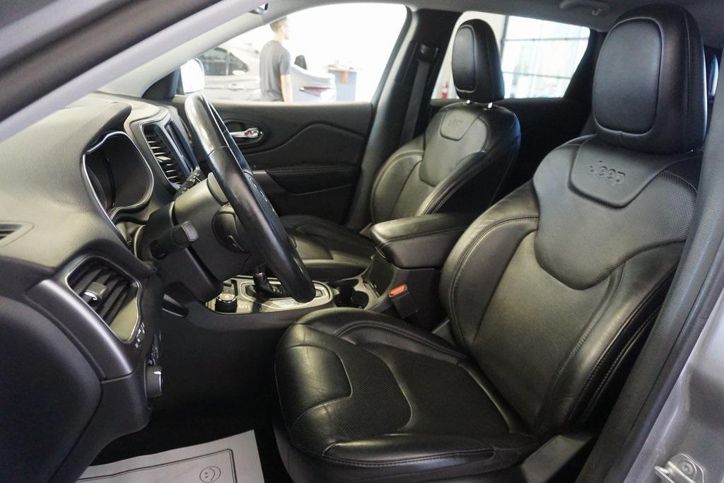 used 2021 Jeep Cherokee car, priced at $21,869