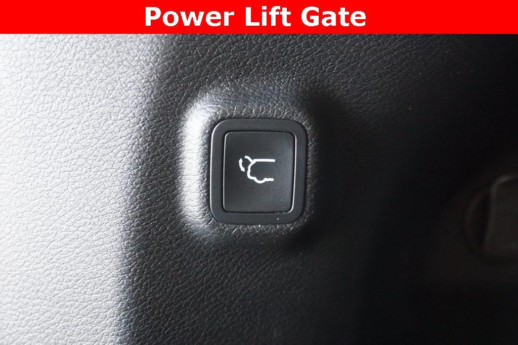 used 2021 Jeep Cherokee car, priced at $21,869