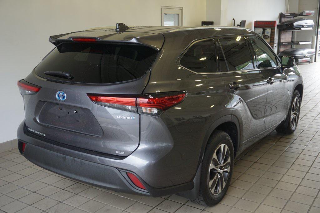 used 2021 Toyota Highlander Hybrid car, priced at $38,724