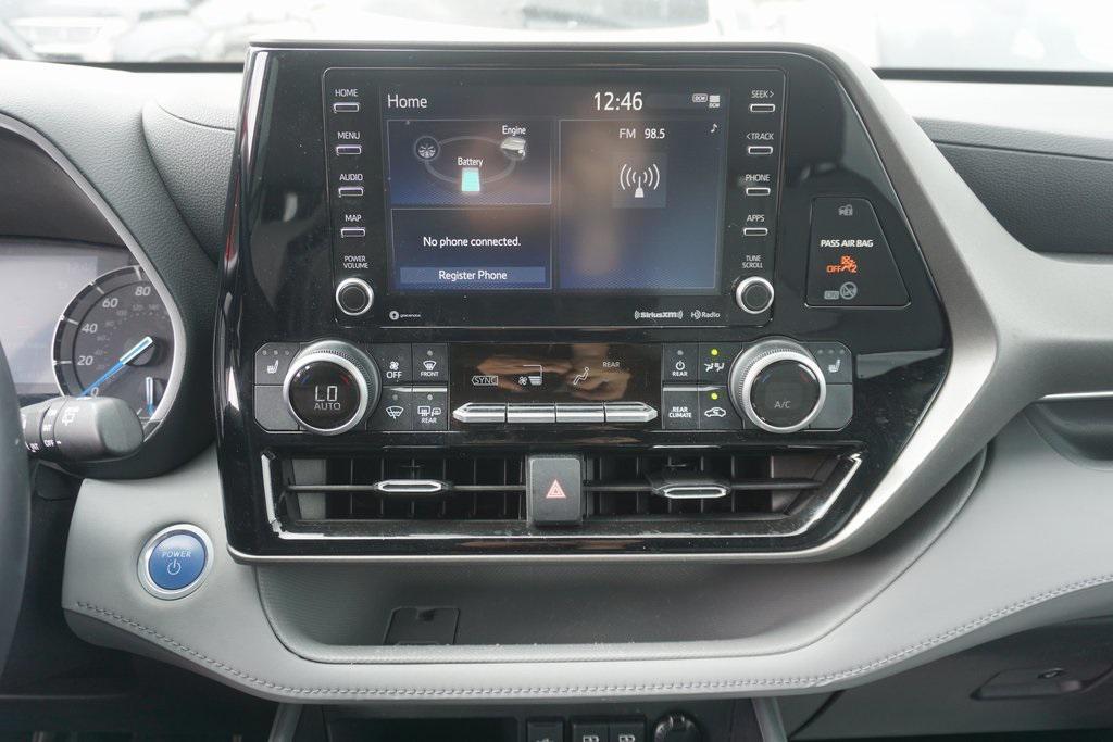 used 2021 Toyota Highlander Hybrid car, priced at $38,724