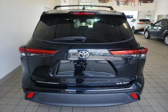 used 2021 Toyota Highlander car, priced at $28,695