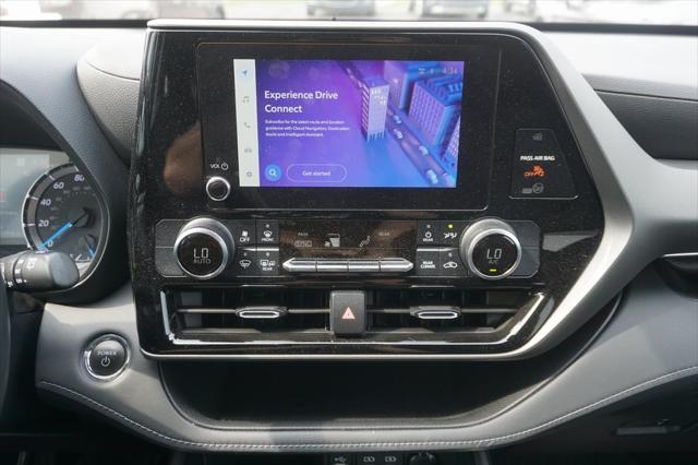 used 2023 Toyota Highlander Hybrid car, priced at $36,344