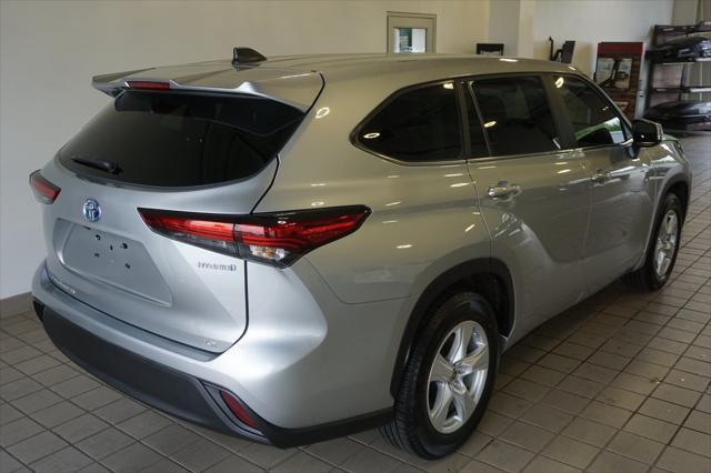 used 2023 Toyota Highlander Hybrid car, priced at $36,344