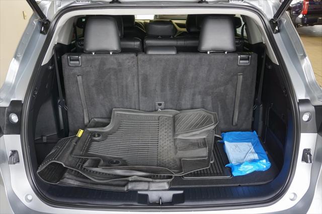 used 2023 Toyota Highlander Hybrid car, priced at $36,344