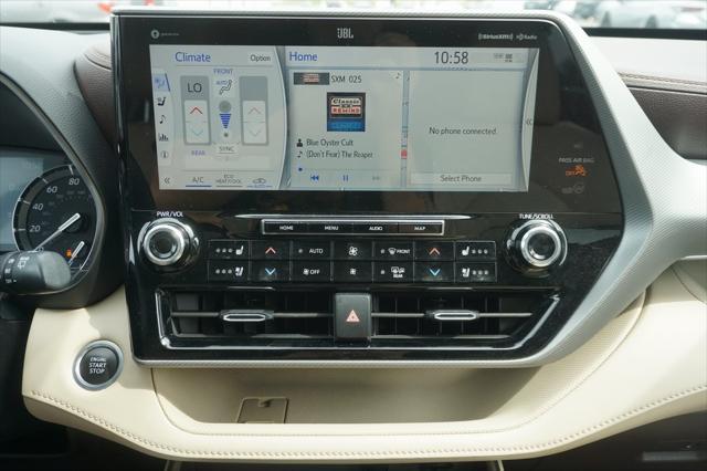 used 2021 Toyota Highlander car, priced at $38,305