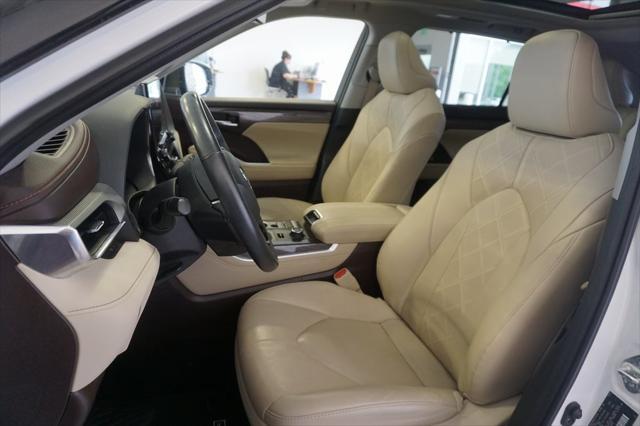 used 2021 Toyota Highlander car, priced at $38,305