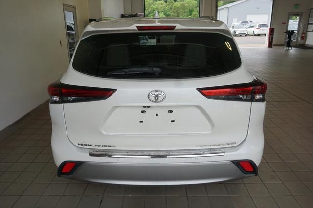 used 2021 Toyota Highlander car, priced at $38,305