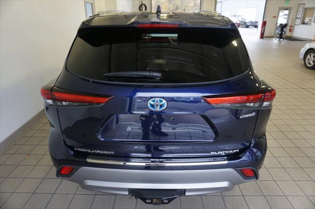 used 2022 Toyota Highlander Hybrid car, priced at $47,896